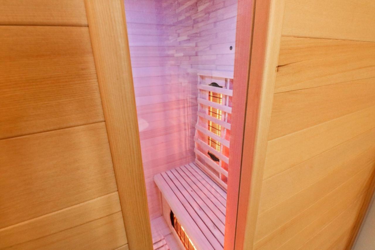 Appartement Confortable Avec Un Sauna 洛伊克巴德 外观 照片